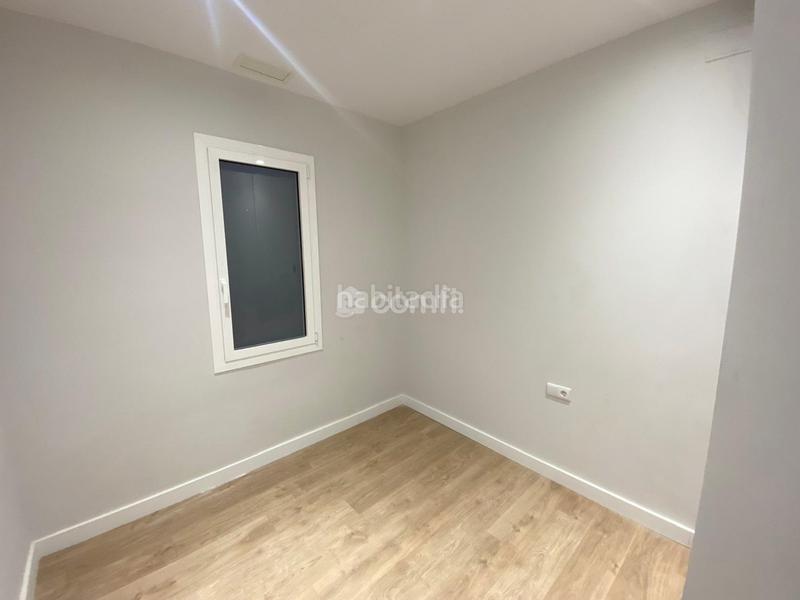 Foto fb8355ca-2d71-46d4-b197-3383249dd11f. Piso en Sant Antoni Barcelona