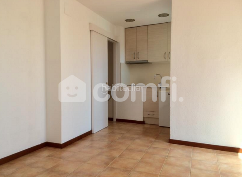Foto 126cb1fc-a02e-431f-b8f1-1d2e89744a52. Edificio en Guinardó Barcelona