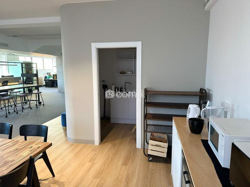 Foto 6b883a96-2305-4059-8443-17fb0a4143fc. Rent office space with heating in El Parc i la Llacuna del Poblenou Barcelona