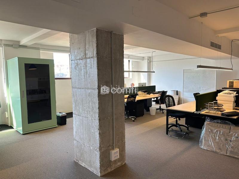 Foto ed22b794-5441-4871-8f49-eb0df4247483. Office space with heating in El Parc i la Llacuna del Poblenou Barcelona