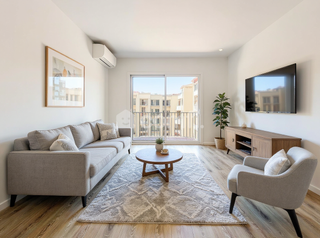 Appartement à Calle de Nàpols. Barcelona.