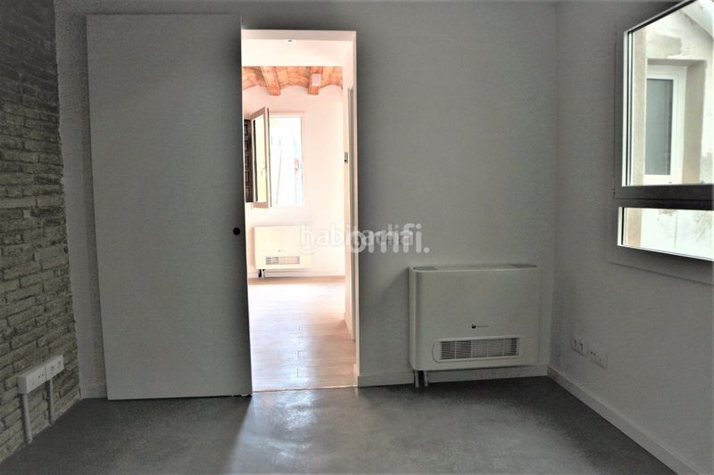 Foto 6f561e47-e0f2-41c0-bbd8-3e8f8ce67f43. Pis a Raval Barcelona