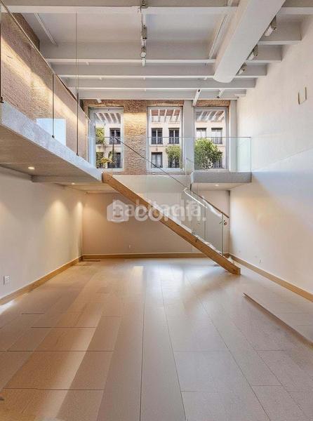 Foto e8328e94-1cbf-4270-8f2e-3921ee7103ca. Lloguer local comercial a Dreta de l´Eixample Barcelona