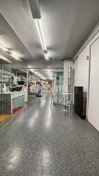 Foto ef1a224e-5808-4163-abbc-3b307cfcacfd. Lloguer local comercial a Dreta de l´Eixample Barcelona