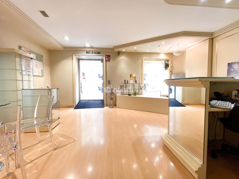 Foto 4898a84e-4a3a-4dd7-8712-1b0ae4bae854. Rent business premise in Dreta de l´Eixample Barcelona