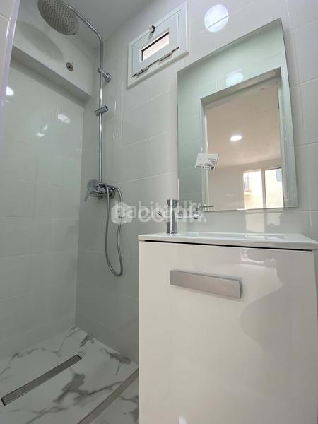 Foto 068e094e-4ea5-4155-8aeb-faa6d9a7bdc8. Piso en Sants Barcelona