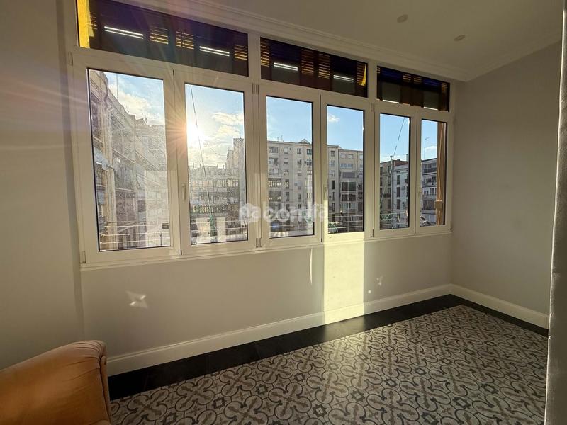 Foto a3cea1f9-b722-4760-94e5-51696d6302a2. Lloguer pis amb calefacció a L´Antiga Esquerra de l´Eixample Barcelona