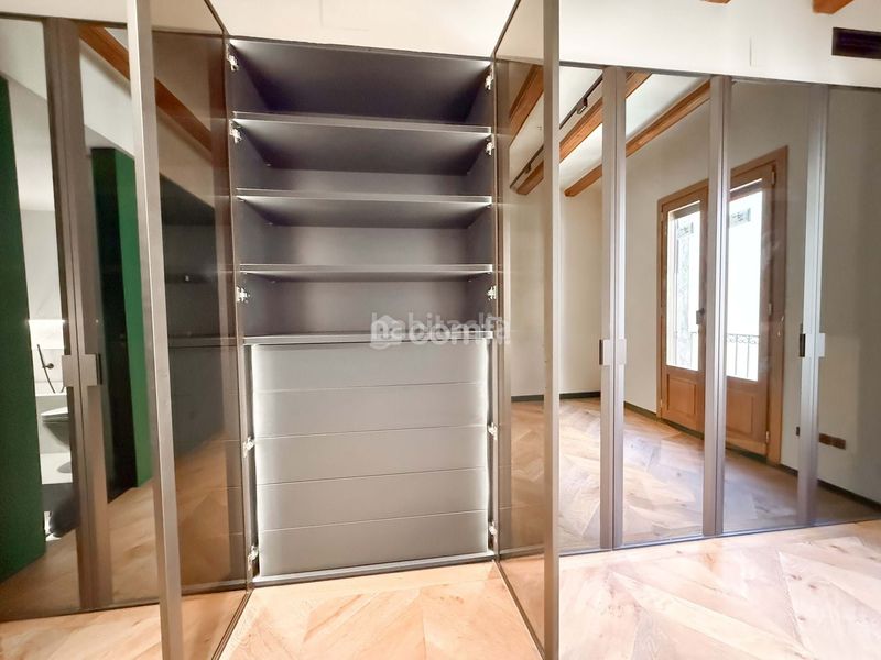 Foto 44ca82a6-09e0-4f1d-8195-8ab32d44d56e. Ático en St. Pere - Sta. Caterina - El Born Barcelona