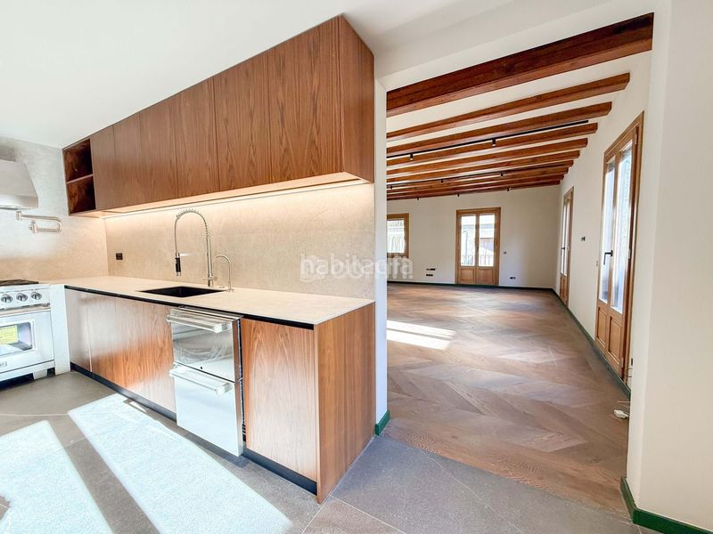 Foto 51026292-4a40-4cb0-92d4-04ea47ae2a68. Ático en St. Pere - Sta. Caterina - El Born Barcelona