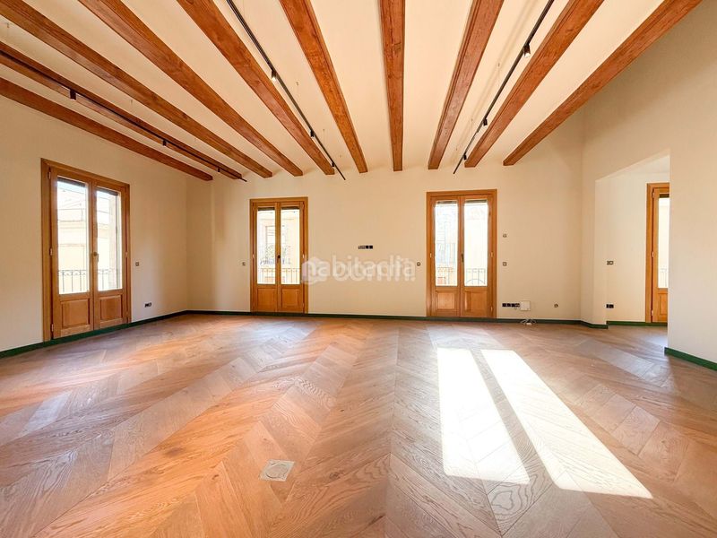 Foto a3635970-ce46-47c1-9eb8-1f45de334b24. Ático en St. Pere - Sta. Caterina - El Born Barcelona