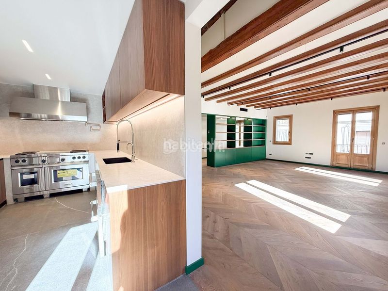 Foto bb93db61-948c-4246-b0e1-4fe825c05864. Ático en St. Pere - Sta. Caterina - El Born Barcelona