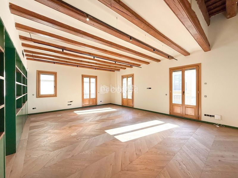 Foto f0bd98ac-8713-4f6a-8e9f-923cc2ba1cfe. Ático en St. Pere - Sta. Caterina - El Born Barcelona