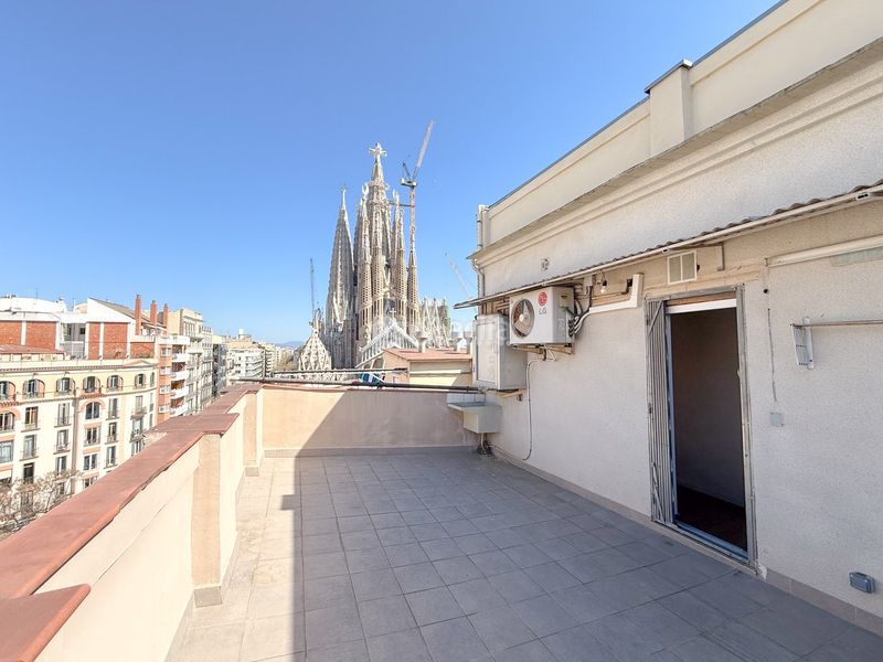Foto 57470321-2b97-48d2-8bbb-fadd1698cf2b. Àtic a Sagrada Família Barcelona