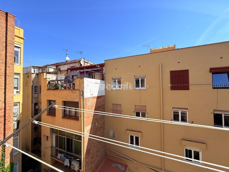 Foto 4da2b77b-457f-48d3-b347-f97da7c25f20. Pis a Vila de Gràcia Barcelona
