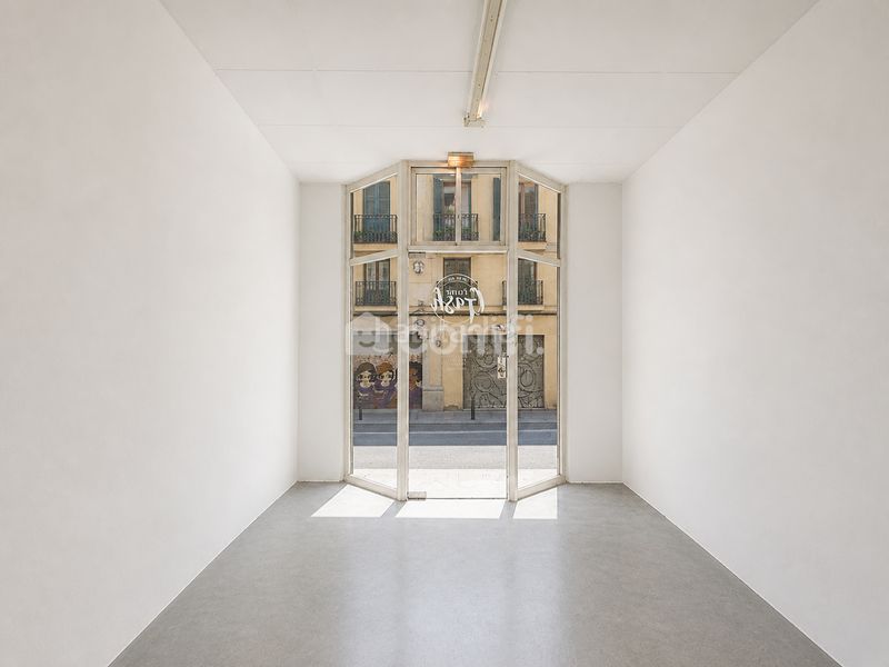 Foto 45073737-7795-41f0-b14d-ac00a44ba8d3. Local comercial a Vila de Gràcia Barcelona