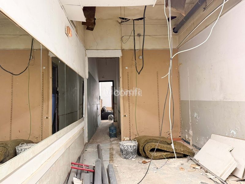 Foto a9615940-2362-46be-84f0-95c19f6183ab. Local comercial a Vila de Gràcia Barcelona