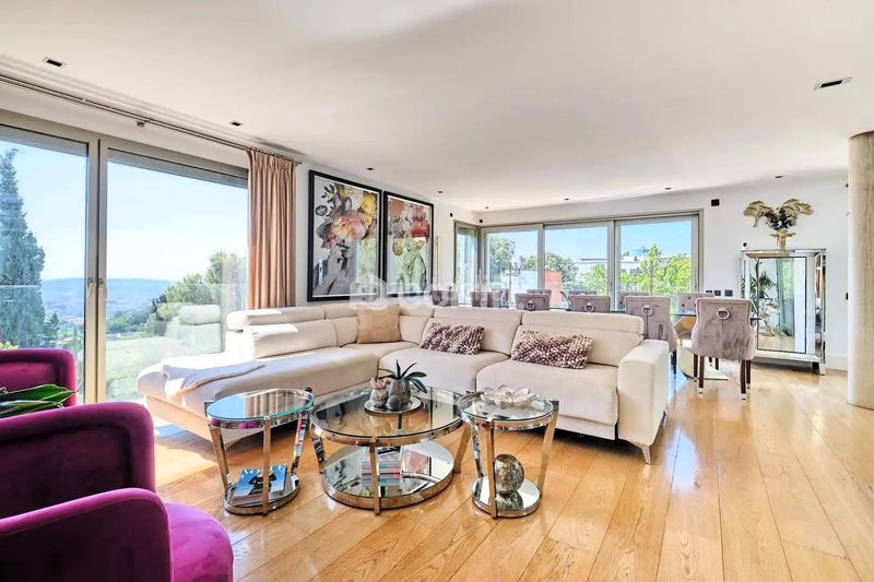Foto 9a72300b-dd6d-4973-ad9b-cbb0461e9891. Casa adossada amb calefacció piscina a Sarrià Barcelona
