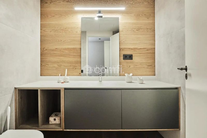 Foto c5cd4498-1c43-46b6-aa6c-d948a1811a51. Casa adossada amb calefacció piscina a Sarrià Barcelona