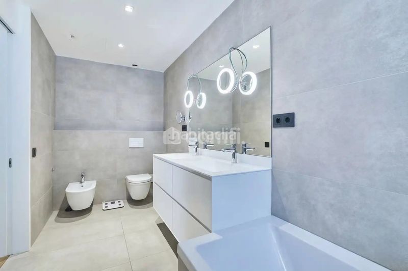 Foto cdf245fd-e4c6-4e1c-9dde-50a6953149e8. Casa adossada amb calefacció piscina a Sarrià Barcelona