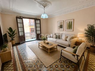 Flat  Carrer avinyo