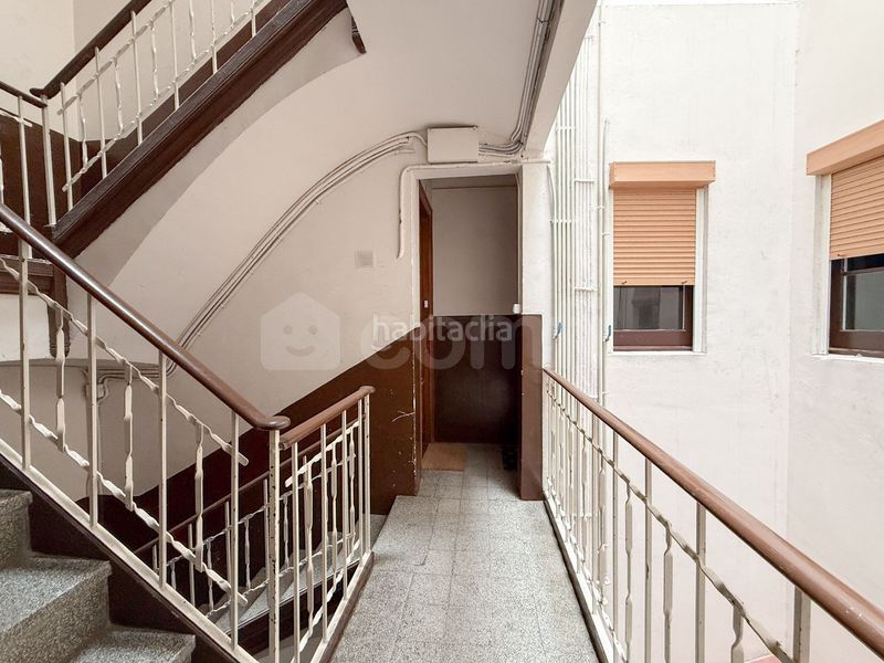 Foto b81d9507-832f-4255-a14b-de5ba2e15513. Pis amb calefacció a Barri de les Corts Barcelona