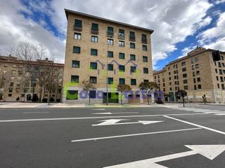 Aparcament cotxe a Calle valles mineros 14