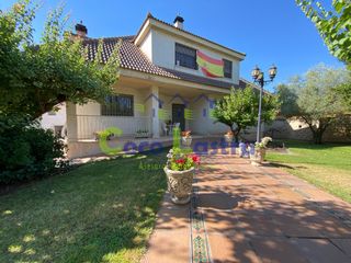 Xalet  Calle los nogales