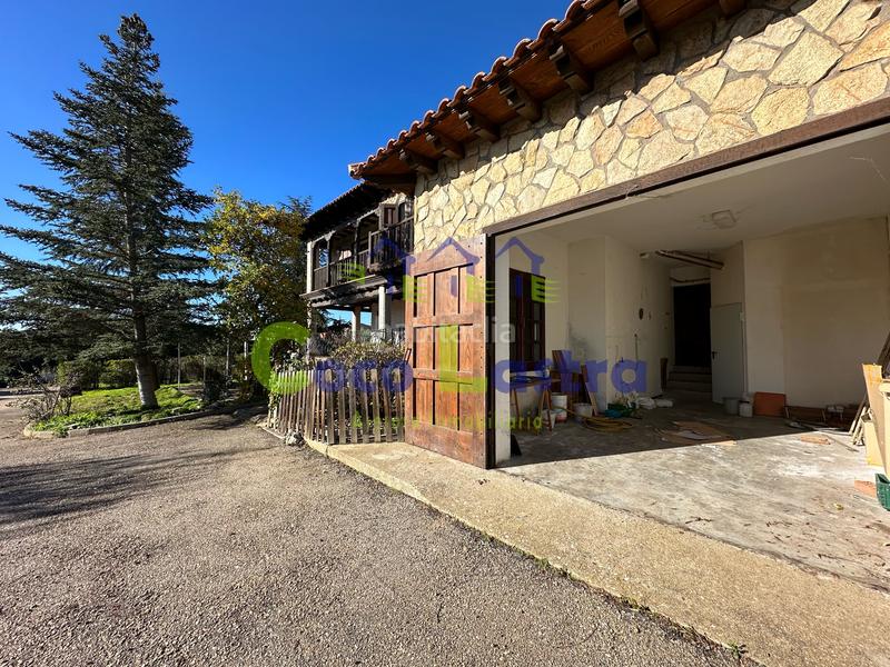 Foto 53584f47-55f6-42ae-bf6d-de46570ff413. Xalet amb calefacció aparcament a Aldeatejada