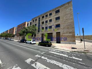 Pis  Calle cordel de merinas de chamber. Vivienda vpo para reformar a tu gusto. situada en el barrio de v
