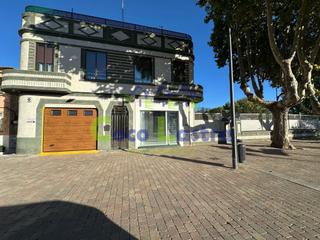 Local Comercial a Avenida de los Reyes de España 29