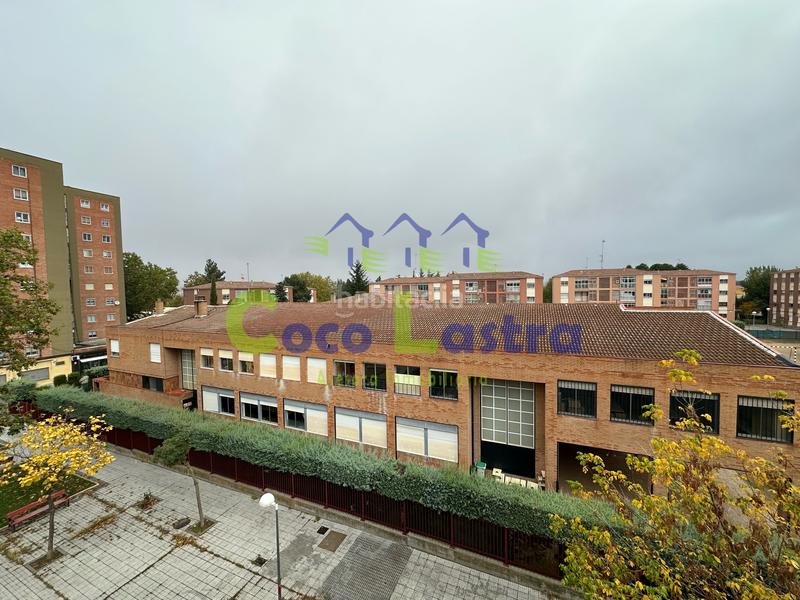 Foto 098e96be-9890-4fd4-91e5-5a64fe5e6e04. Piso en plaza maestro turina 1 piso para reformar. plaza maestro turina. en Salamanca