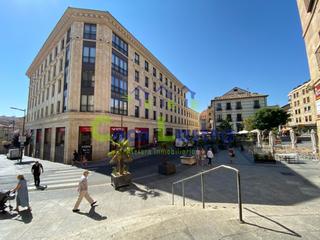 Aparcament cotxe a Calle san juan de la cruz 7