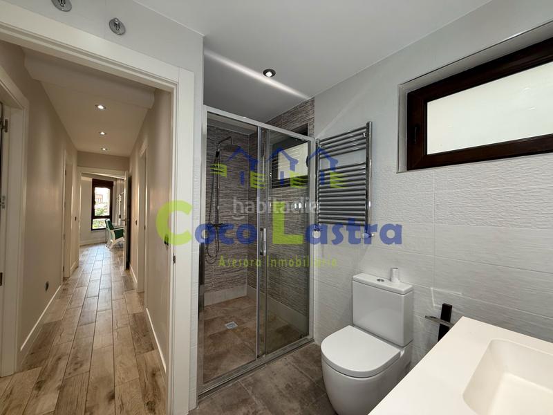 Foto e5f0f8e8-5069-4645-bff1-0775c75953af. Alquiler piso exclusiva vivienda en alquiler de larga duración en el Centro de la ciudad. en Salamanca