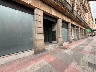 Lloguer Local Comercial a Centro. Local en alquiler en gran vía. salamanca.