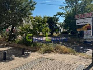 Bâtiment à usage industriel à Sa-804 16