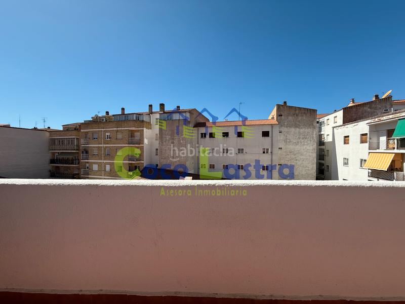 Foto b97d23ff-a7d0-4d68-b010-a3a974db9397. Alquiler piso en calle gómez arias 7 en Vidal Salamanca