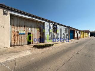 Fabrikhalle in Calle rubiera 12