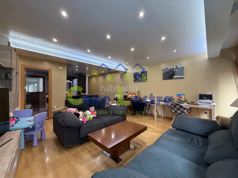 Foto 37e47a2f-965e-4327-a0df-a82cb2b87f49. Appartamento in calle bordadores 17 in San Vicente - Las Úrsulas Salamanca