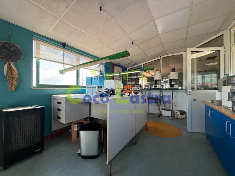 Foto 61b1ad64-127c-48b3-bf09-3059166a0095. Büro in calle colombia 45 in Rollo - Puente Ladrillo Salamanca