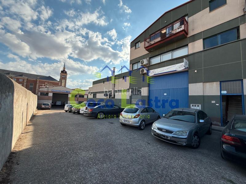 Foto a037867c-eb06-400d-b176-12f5f6cfa00d. Büro in calle colombia 45 in Rollo - Puente Ladrillo Salamanca