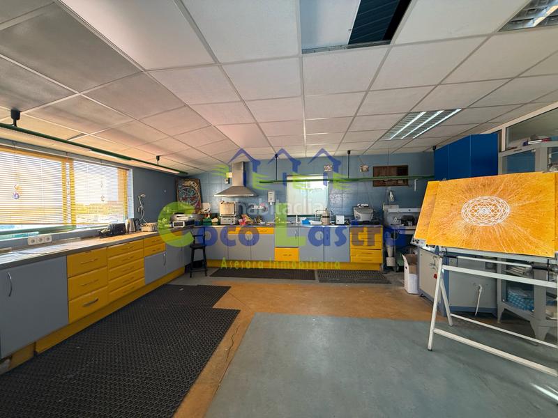 Foto c7da6a43-3e38-4fb3-b93d-3d77dafcc8e0. Büro in calle colombia 45 in Rollo - Puente Ladrillo Salamanca