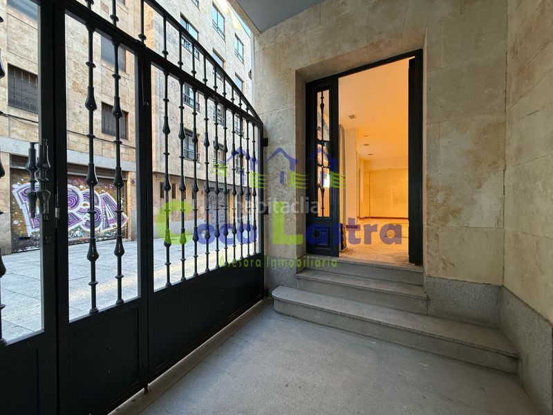 Foto 0478c616-2b7d-4f44-b20f-6bc495f56f3f. Local comercial a Centro Salamanca