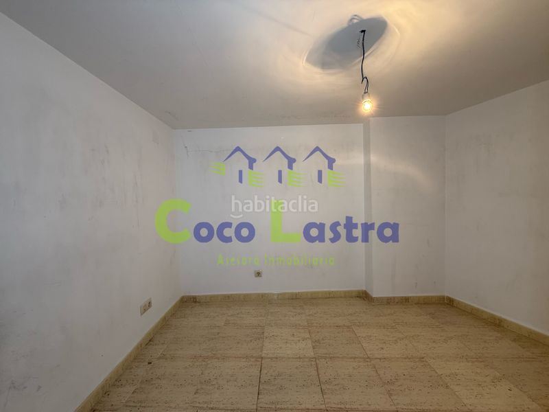 Foto c9b66c51-0856-4ca7-9c05-aa4d7031648b. Local comercial a Centro Salamanca