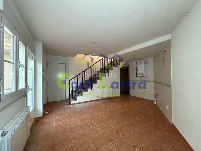 Foto a915c3ca-805b-4322-96c7-732949e6ca61. Dúplex amb calefacció a Vitigudino