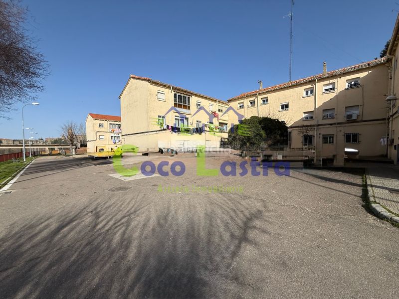 Foto f98c5e33-5b56-41ae-8f3a-d7209a15f541. Pis amb calefacció a Tormes - La Vega Salamanca
