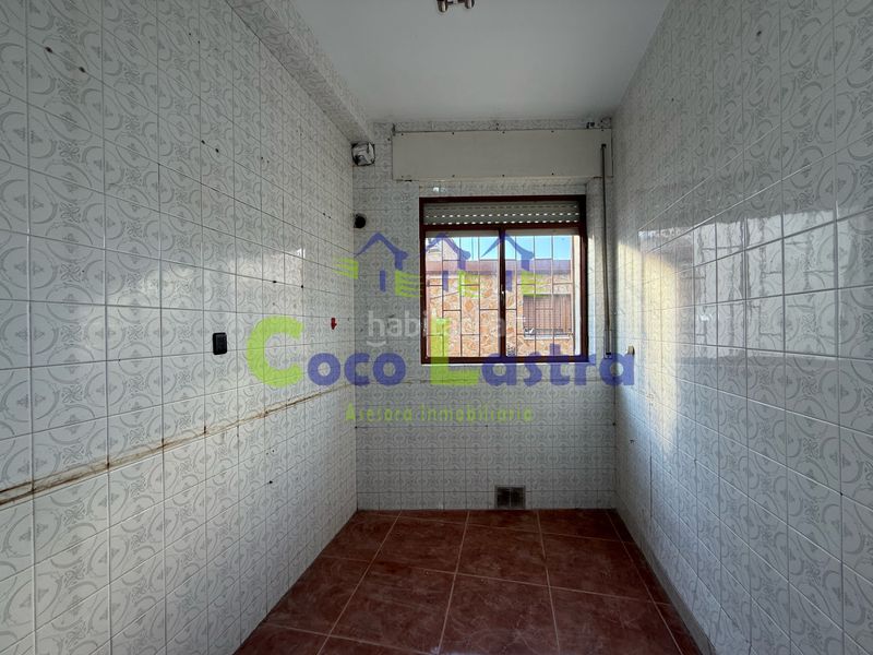 Foto 6be8c9fa-01b7-4c42-9f91-d68d3c7909d8. Casa adossada a Ciudad Rodrigo