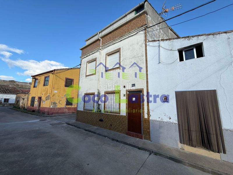 Foto b91f888e-9898-444b-8250-163f69fd5004. Casa adossada a Ciudad Rodrigo