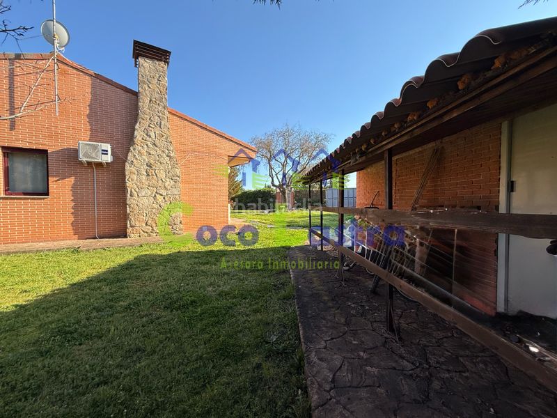 Foto fd1297c4-65b8-42c1-937a-5e0cf70ebd39. Xalet a calle abedul 5 a Carrascal de Barregas