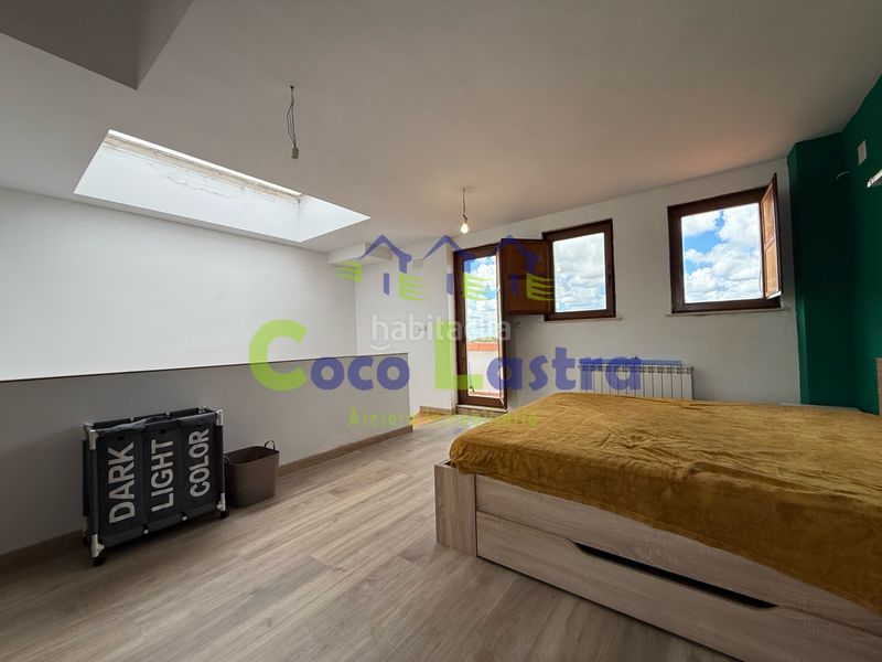 Foto be9e4c77-5e59-4c42-b388-99a46e92f2b2. Casa aparellada amb calefacció aparcament a Carrascal de Barregas