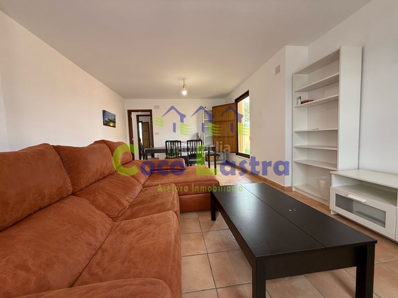 Foto fe20d4ce-3239-489d-b990-c5b40c3c7acd. Casa aparellada amb calefacció aparcament a Carrascal de Barregas